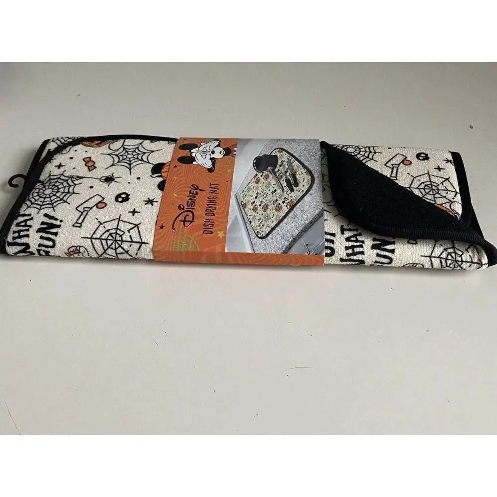 Disney Mickey Mouse Halloween Drying Mat 16”x18” Pumpkins Spider Webs Candy NEW‎